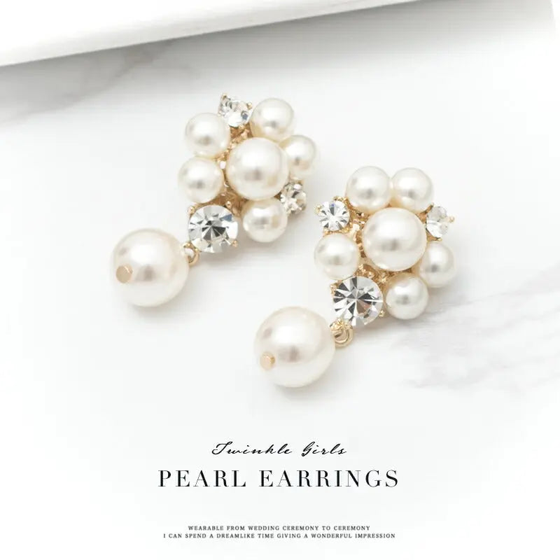 イヤリング ピアス 結婚式 パール アクセサリー パーティー レディース アネモネイヤリング 耳飾り ミディアム 複連パール フォーマル ウェディング シンプル ボリューム 二次会 謝恩会 お呼ばれ 披露宴 パーティードレス通販TwinkleGIrls