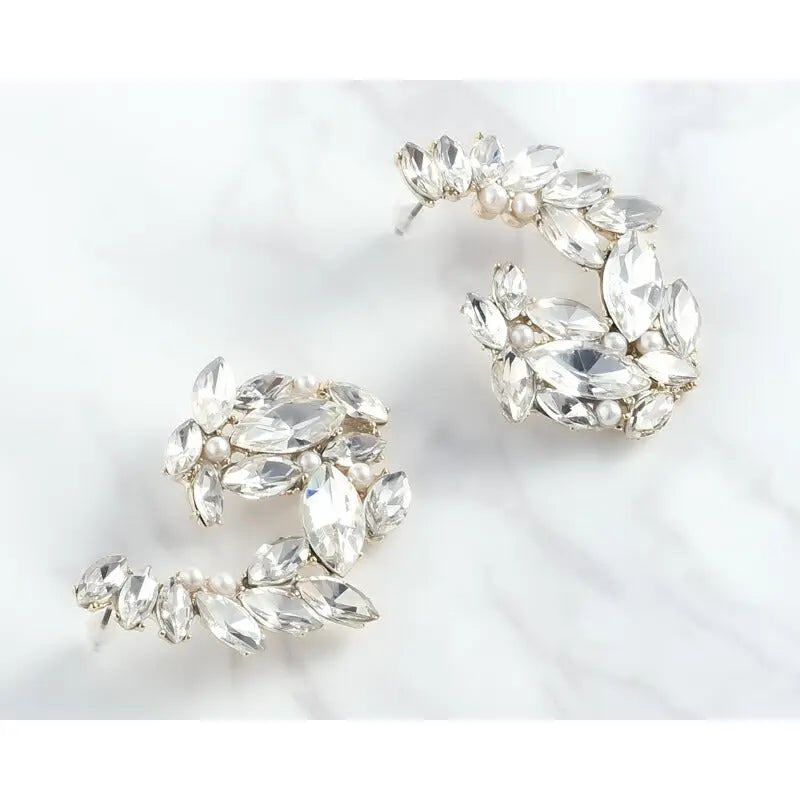 イヤリングピアス結婚式パールアクセサリーパーティーレディースベルフルールイヤリング耳飾りフォーマルウェディングシンプルボリュームお呼ばれ