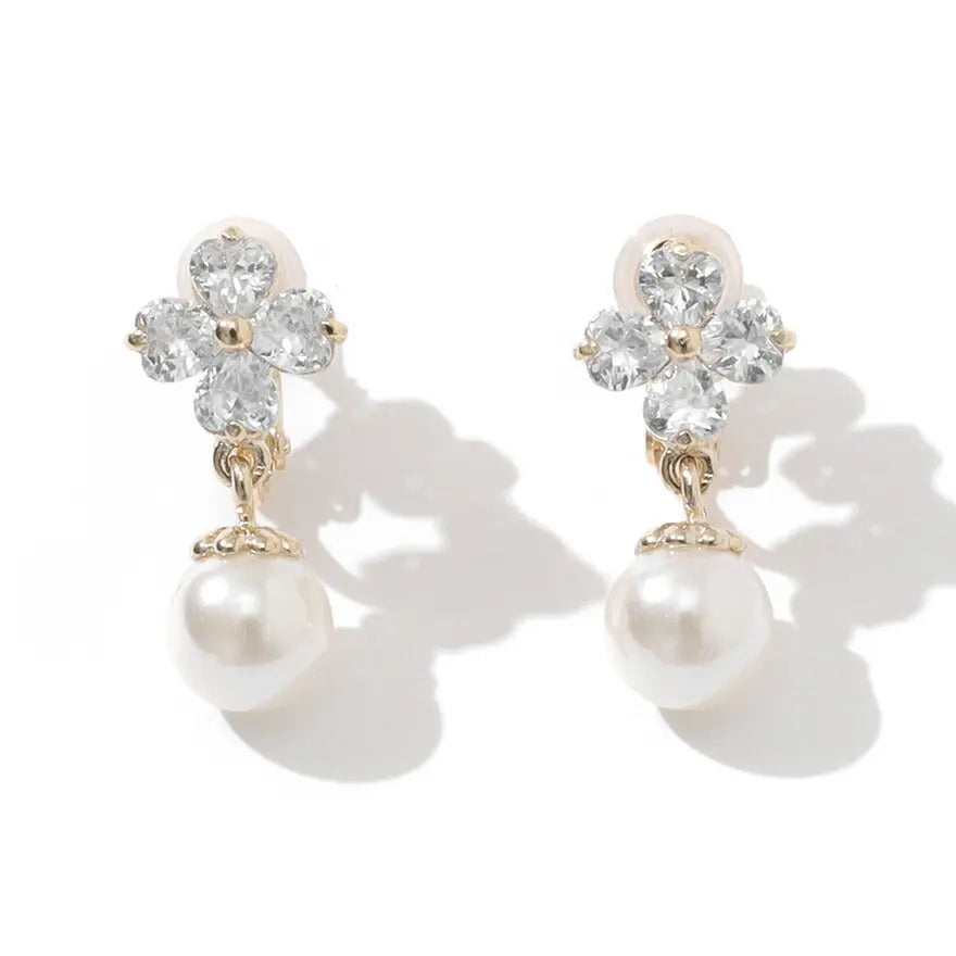 イヤリング ピアス 結婚式 パール アクセサリー  大ぶり 揺れる ゲスト ウェディング フラワー 花 パーティー ゴールド/シルバー 和装 花嫁 ボリューム お呼ばれ 二次会 パーティードレス通販TwinkleGIrls