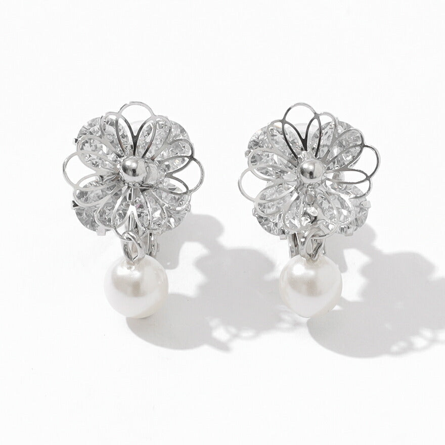 イヤリング ピアス 結婚式 パール アクセサリー  大ぶり 揺れる ゲスト ウェディング フラワー 花 パーティー ゴールド/シルバー 和装 花嫁 ボリューム お呼ばれ 二次会 パーティードレス通販TwinkleGIrls