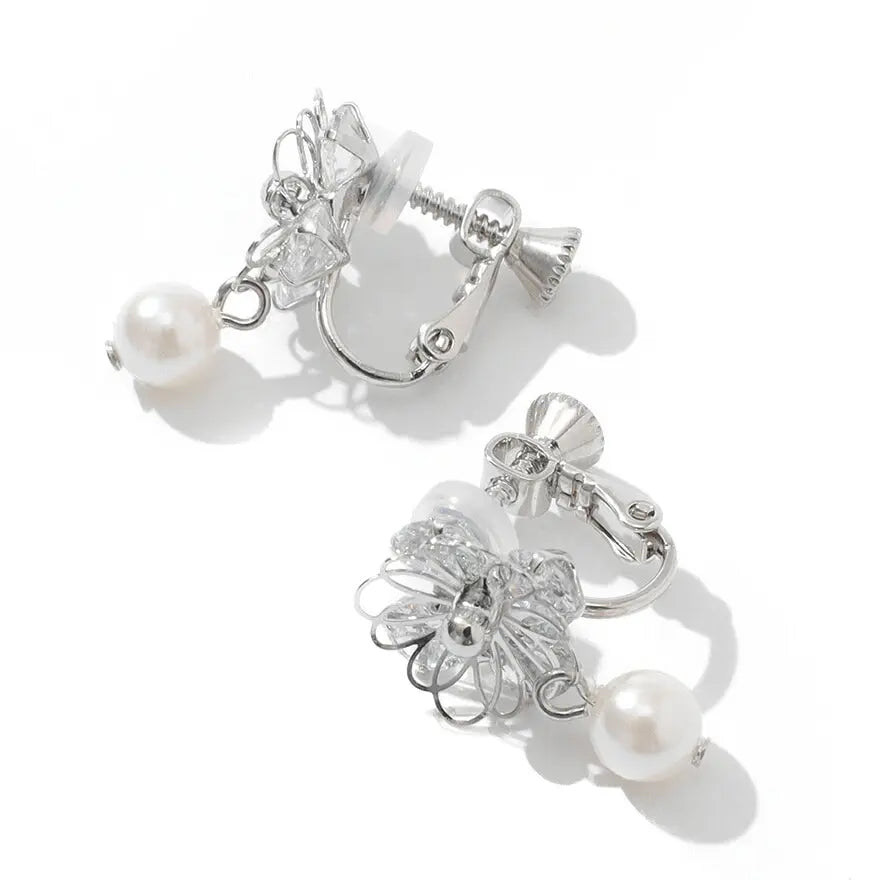 イヤリングピアス結婚式パールアクセサリー大ぶり揺れるゲストウェディングフラワー花パーティーゴールド/シルバー和装花嫁ボリュームお呼ばれ二次会