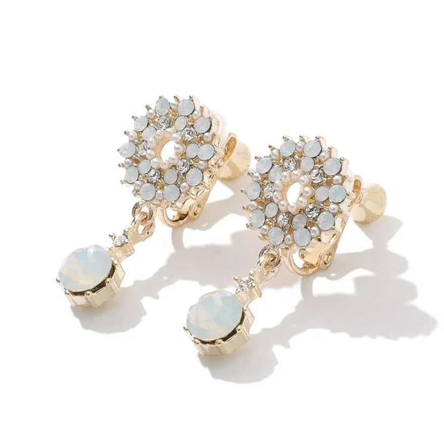 イヤリング ピアス 結婚式 ストーン アクセサリー  大ぶり 揺れる ゲスト ウェディング ビジュー パーティー ゴールド/シルバー 和装 花嫁 ボリューム お呼ばれ 二次会 パーティードレス通販TwinkleGIrls