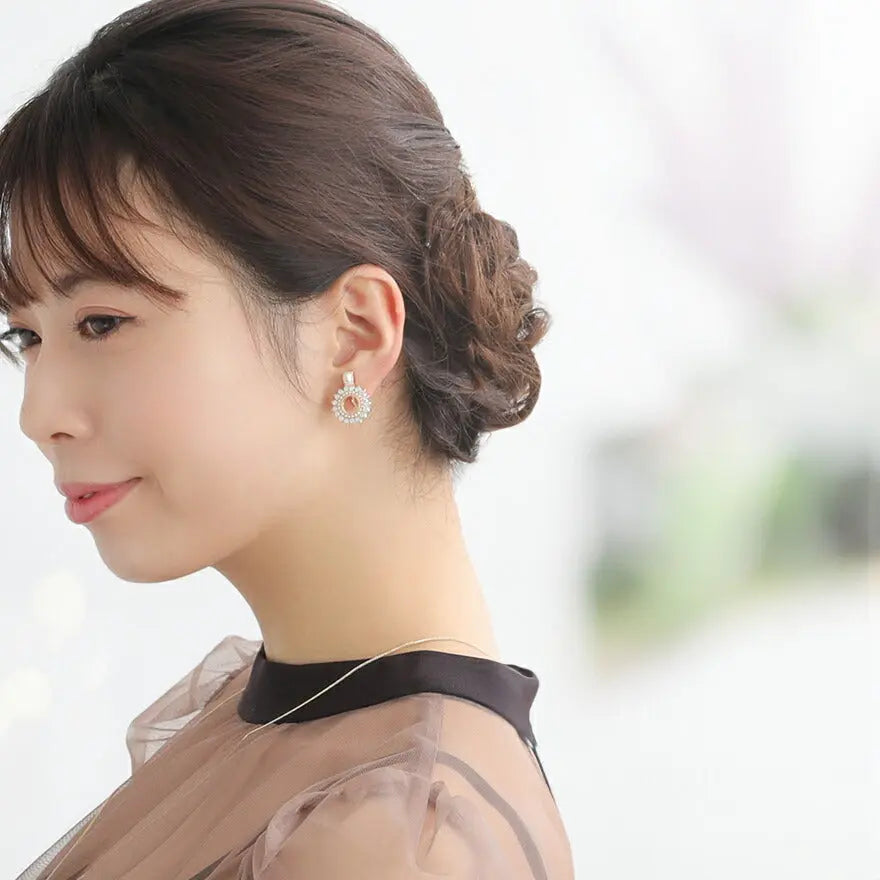 イヤリングピアス結婚式ストーンアクセサリー大ぶり花乳白色透明感ミニマルゲストウェディングビジューパーティーゴールド和装花嫁ボリュームお呼ばれ二次会