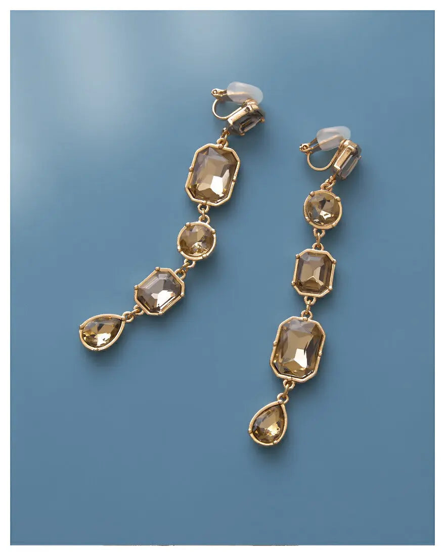 イヤリング結婚式アクセサリーパール以外お呼ばれ大ぶり揺れるゲストウェディングシンプルパーティー二次会ゴールド和装花嫁ボリュームお呼ばれ二次会