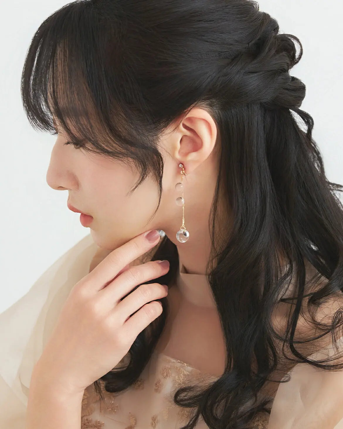 イヤリング 結婚式 アクセサリー  パール以外 お呼ばれ 大ぶり 揺れる ゲスト ウェディング シンプル パーティー 二次会 ゴールド 和装 花嫁 ボリューム お呼ばれ 二次会