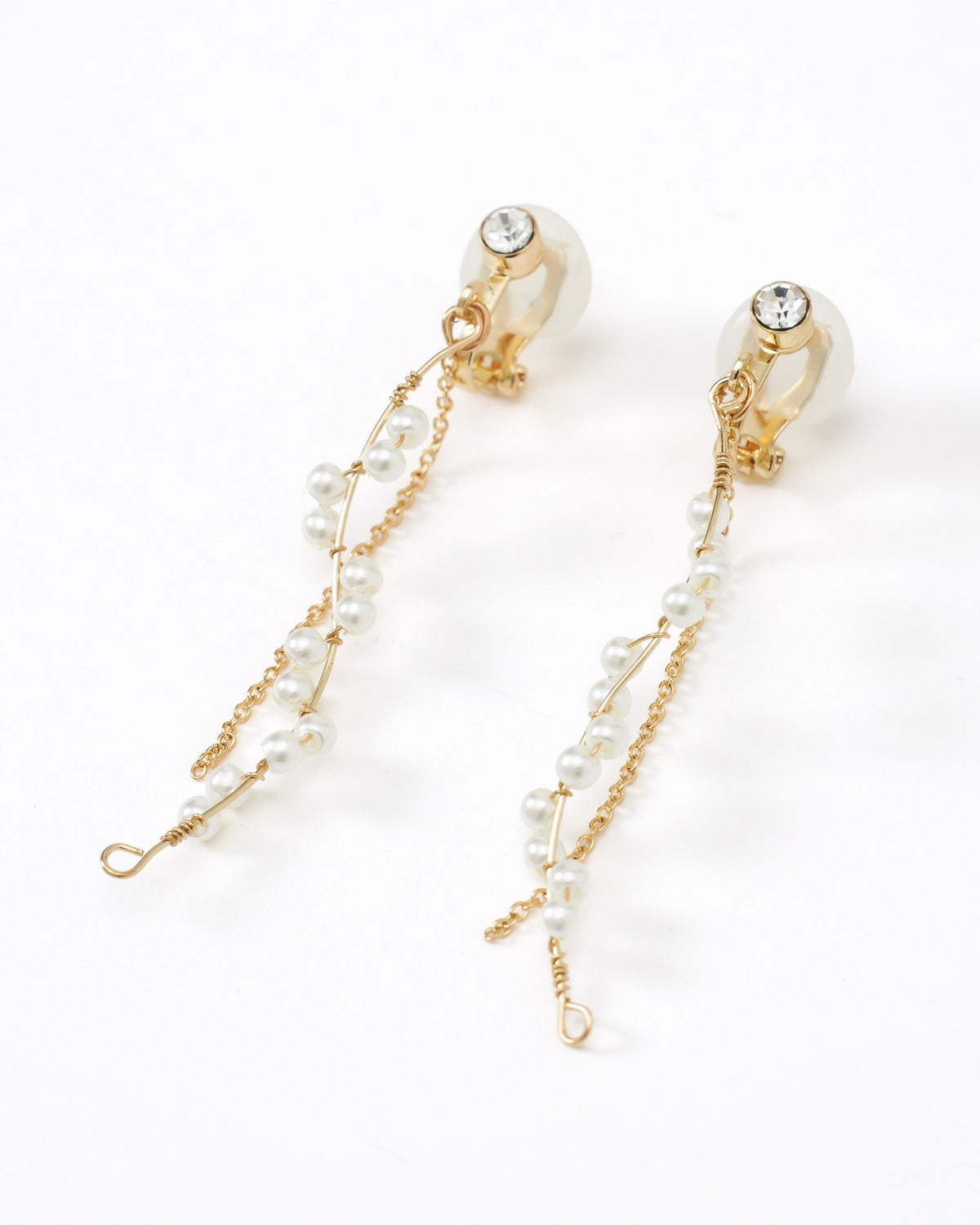 シアーフラワーイヤリングレディースオールシーズン軽量大ぶり上品華やかパール結婚式お呼ばれ二次会普段使いゴールド/シルバー