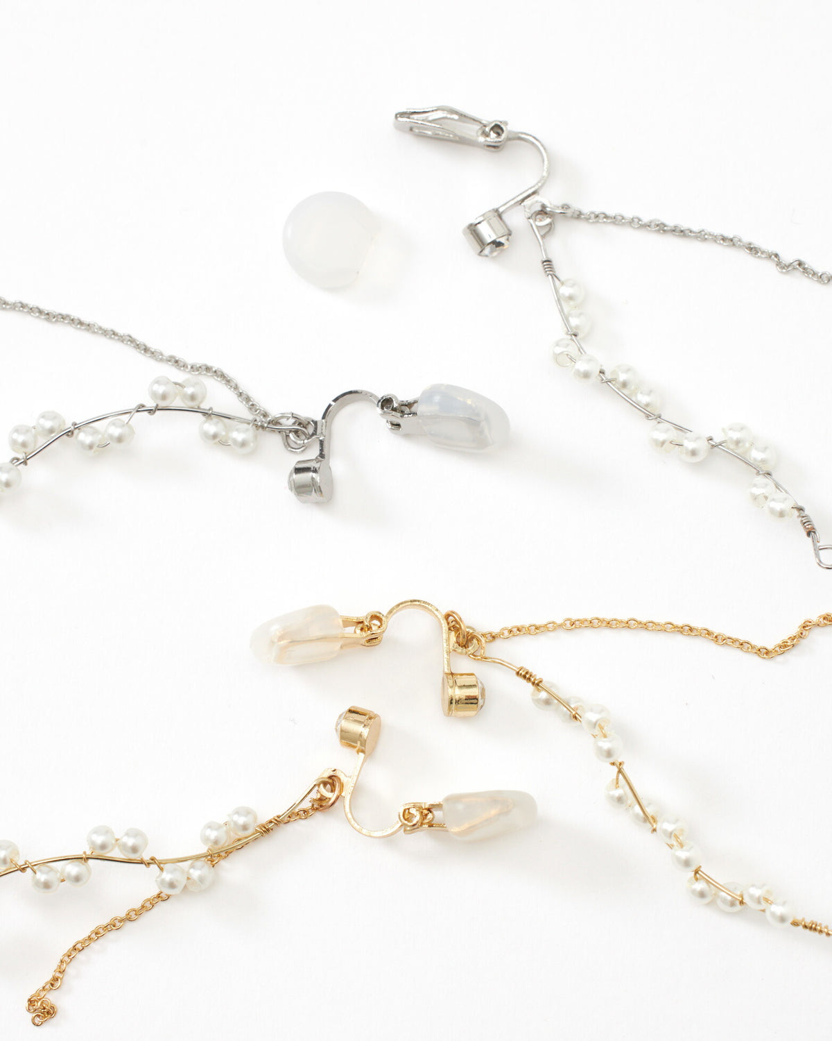 TwinkleGirls 結婚式 イヤリング アクセサリー お呼ばれ パーティー ウェーブライン 小粒パール レディース オールシーズン クリップ式 痛くなりにくい 揺れる ピアスみたい ゴールド/シルバー パーティードレス通販TwinkleGirls