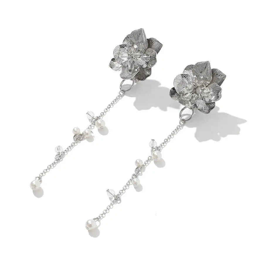 メタルビーズフラワー2WAYイヤリング結婚式アクセサリー大ぶり花揺れるメタル大ぶりゲストウェディングビジューパーティーゴールド和装花嫁ボリュームお呼ばれ二次会