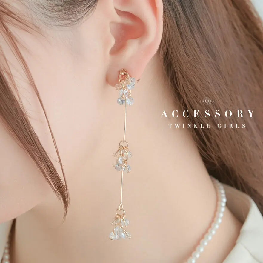 イヤリング 結婚式 アクセサリー  パール お呼ばれ 大ぶり 揺れる ゲスト ウェディング 3連 パーティー 二次会 ゴールド 和装 花嫁 ボリューム お呼ばれ 二次会 パーティードレス通販TwinkleGIrls