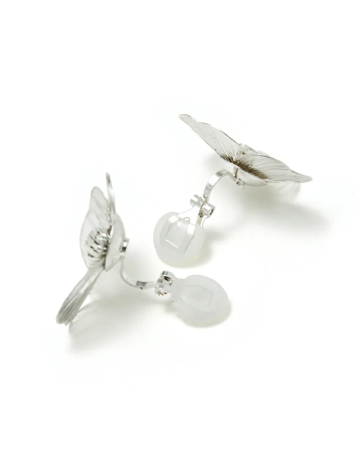 イヤリングピアス結婚式アクセサリー大ぶりお花すずらんゲストウェディングビジューパーティーゴールド和装花嫁ボリュームお呼ばれ二次会