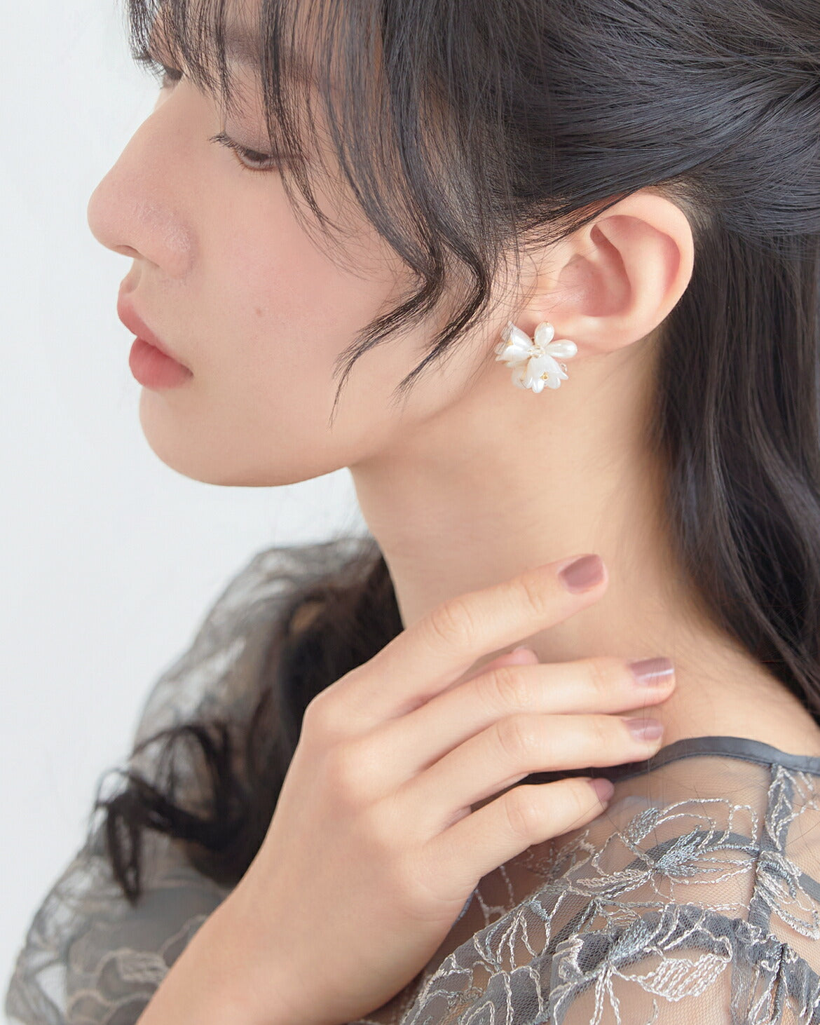 イヤリング ピアス 結婚式 アクセサリー 大ぶり お花 すずらん ゲスト ウェディング ビジュー パーティー ゴールド 和装 花嫁 ボリューム お呼ばれ 二次会