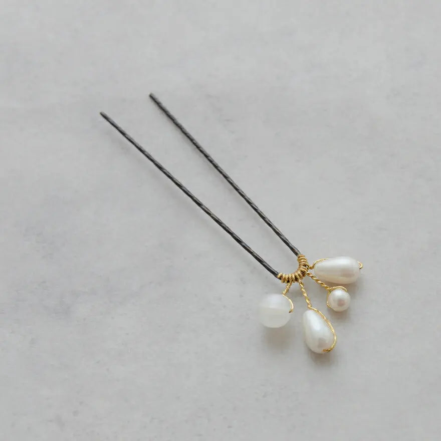 結婚式ヘアアクセサリーパールヘッドドレスウェディングヘアーアクセサリーお呼ばれゲストヘアピンパーティーヘアアクセ浴衣着物和装花嫁髪飾り二次会