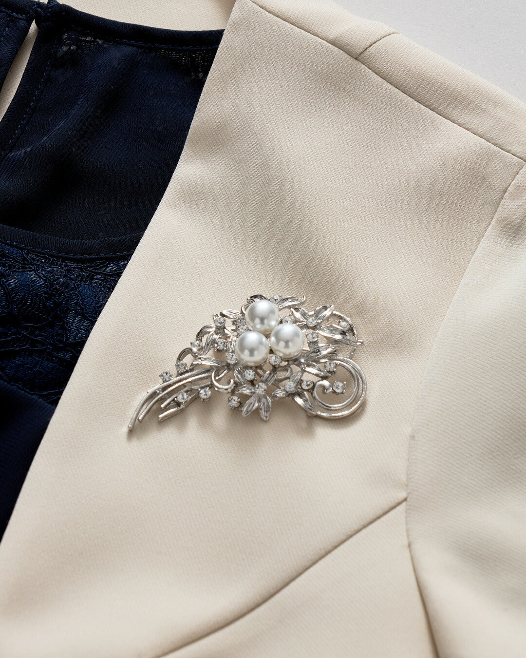 パーティーバッグ結婚式お呼ばれフォーマルバッグ2WAYショルダークラッチレディースシルバーベージュブラック小さめ上品披露宴二次会卒業式入学式謝恩会