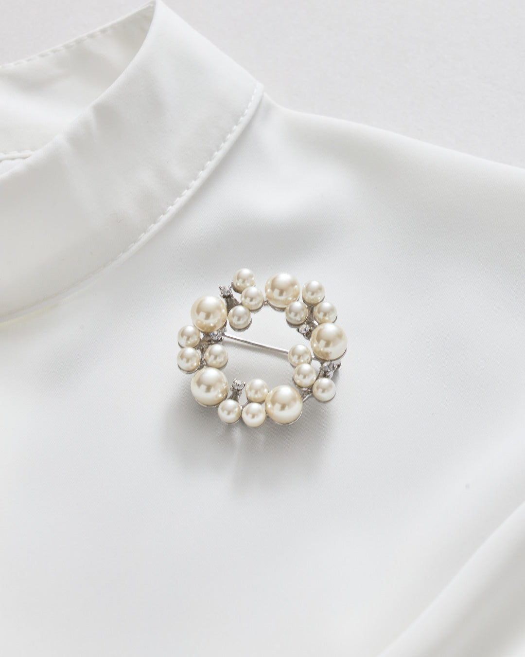 パーティーバッグ結婚式お呼ばれフォーマルバッグ2WAYショルダークラッチレディースシルバーベージュブラック小さめ上品披露宴二次会卒業式入学式謝恩会