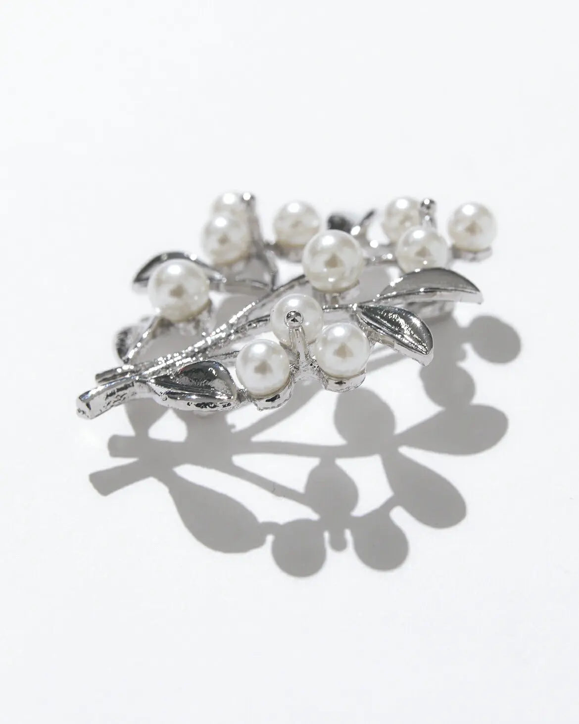 ブローチパールセレモニー結婚式上品入園式卒園式入学式卒業式パーティー披露宴シルバーシンプル