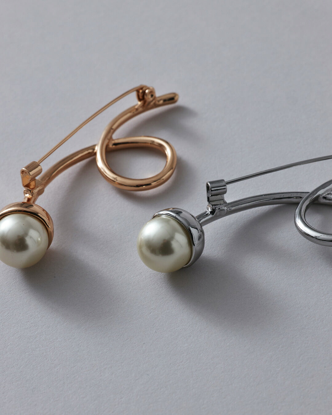 パーティーバッグ結婚式お呼ばれフォーマルバッグ2WAYショルダークラッチレディースシルバーベージュブラック小さめ上品披露宴二次会卒業式入学式謝恩会