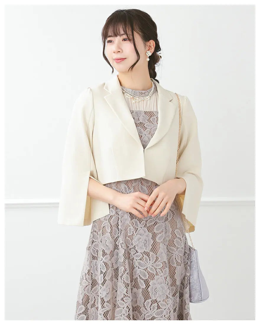 結婚式やお呼ばれに最適なトレンド感ある襟付きフォーマルジャケット