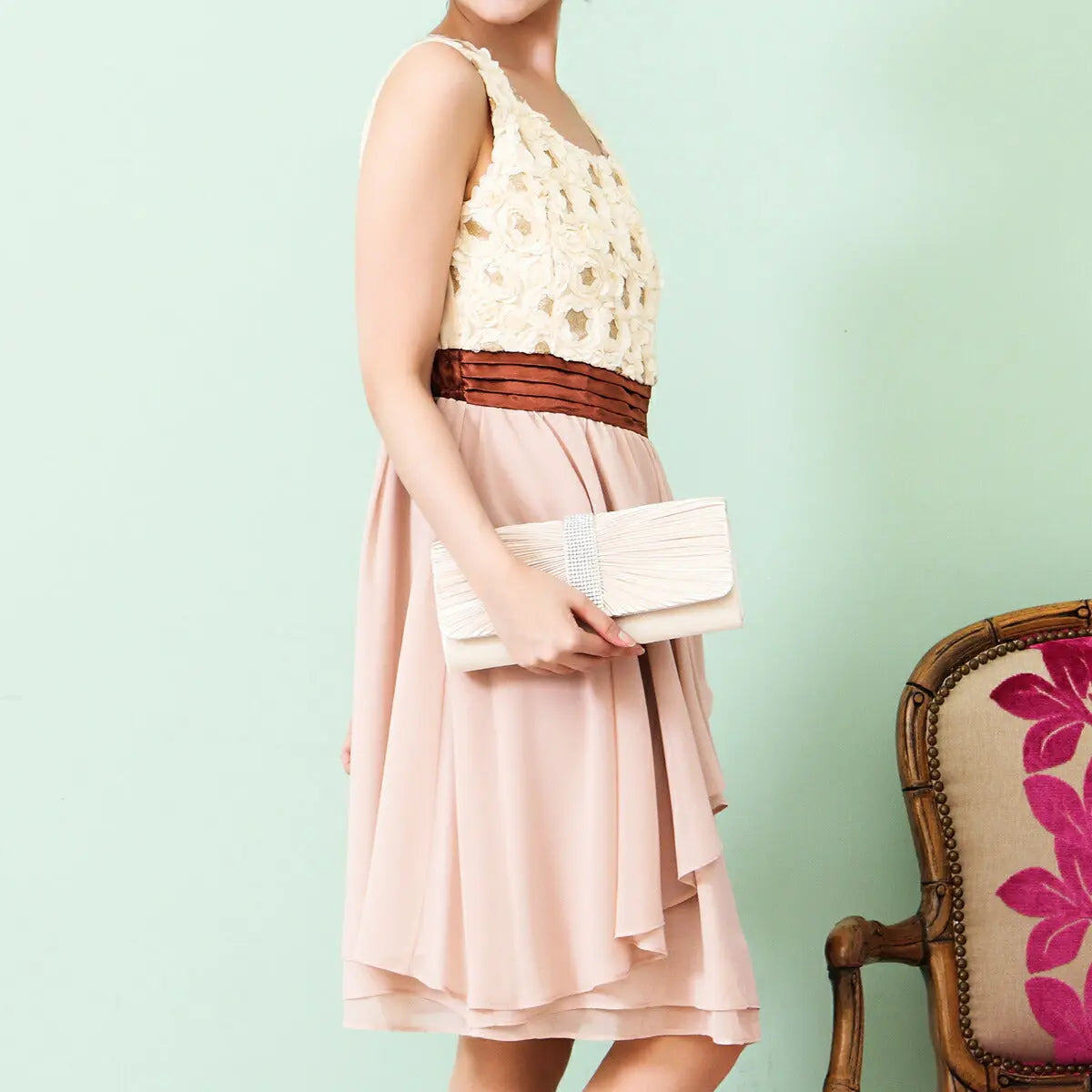 パーティーバッグ謝恩会二次会バッグ同窓会レディース秋冬ビジューベージュ/シルバー/ブラック大きめサイズ