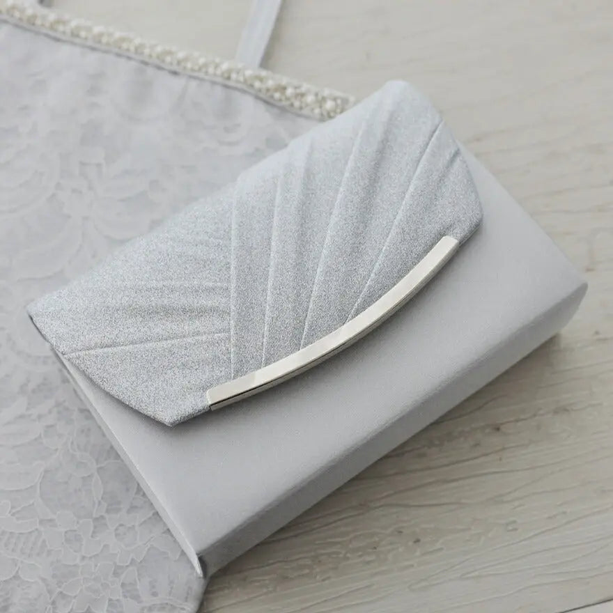 ラメフラップパーティーバッグ結婚式バッグパーティーバッグ大きめレディース春夏ラメ/サテン/ショルダー/3WAY