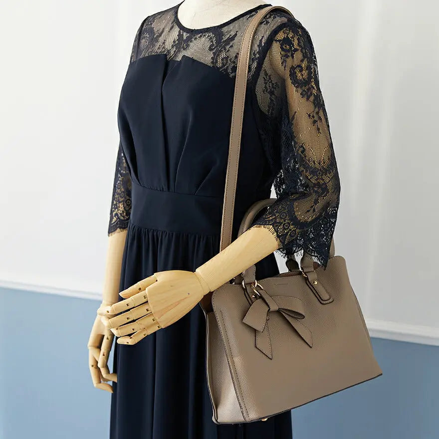 バッグ結婚式パーティーバッグクラッチバッグフォーマルお呼ばれレースオーガンジーラメシンプル/サテン/大きめ