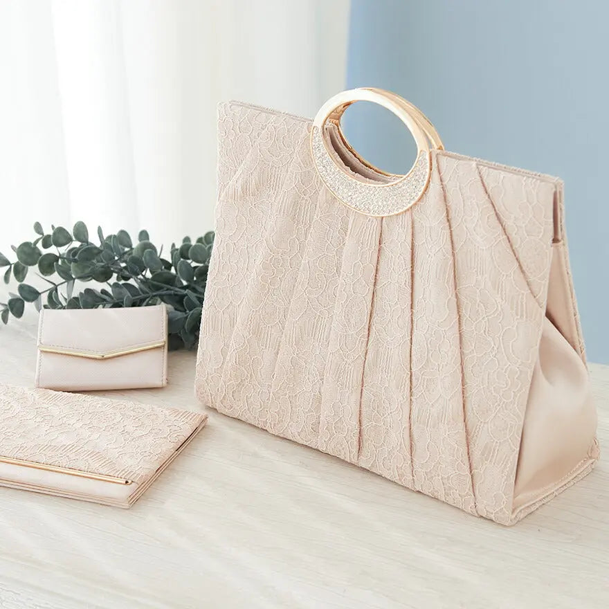 パーティーバッグ結婚式バッグお呼ばれ謝恩会二次会レディース秋冬ショルダー黒/ベージュ大きめサイズ