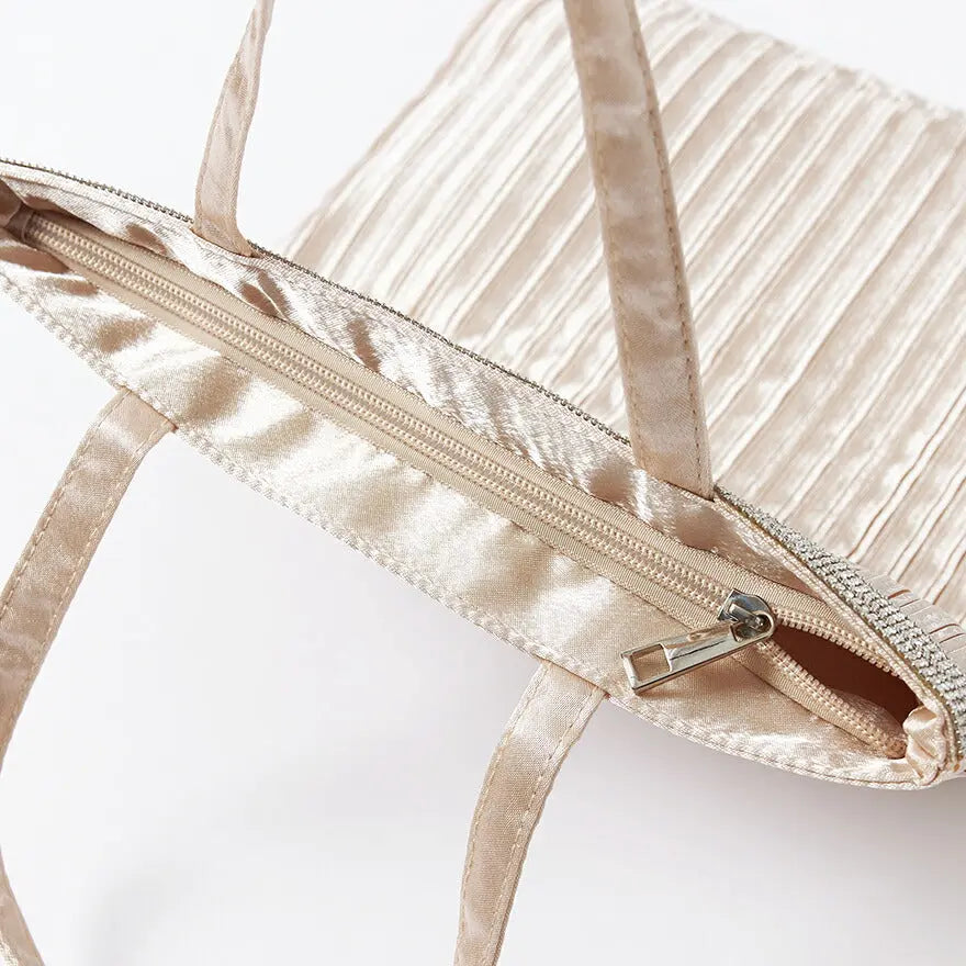 サブバッグレディース春夏大きめA4トート結婚式お呼ばれフォーマルパーティシンプルプリーツブランド人気