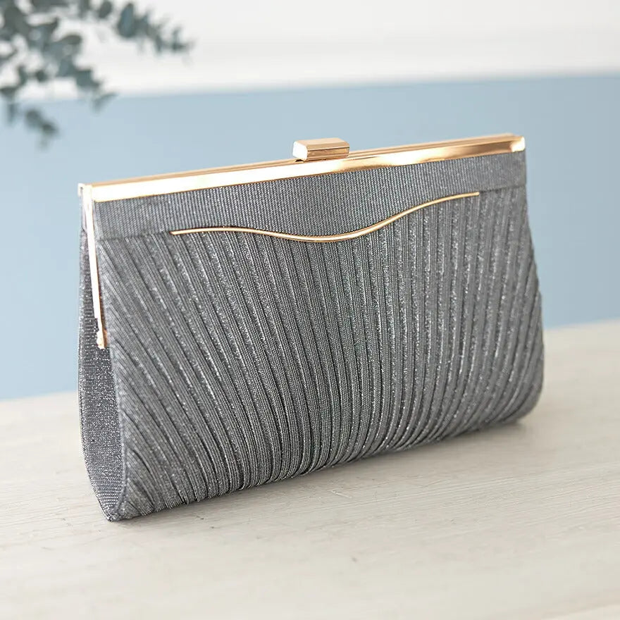 パーティーバッグ結婚式バッグお呼ばれ謝恩会二次会レディース秋冬ショルダー黒/ベージュ大きめサイズ