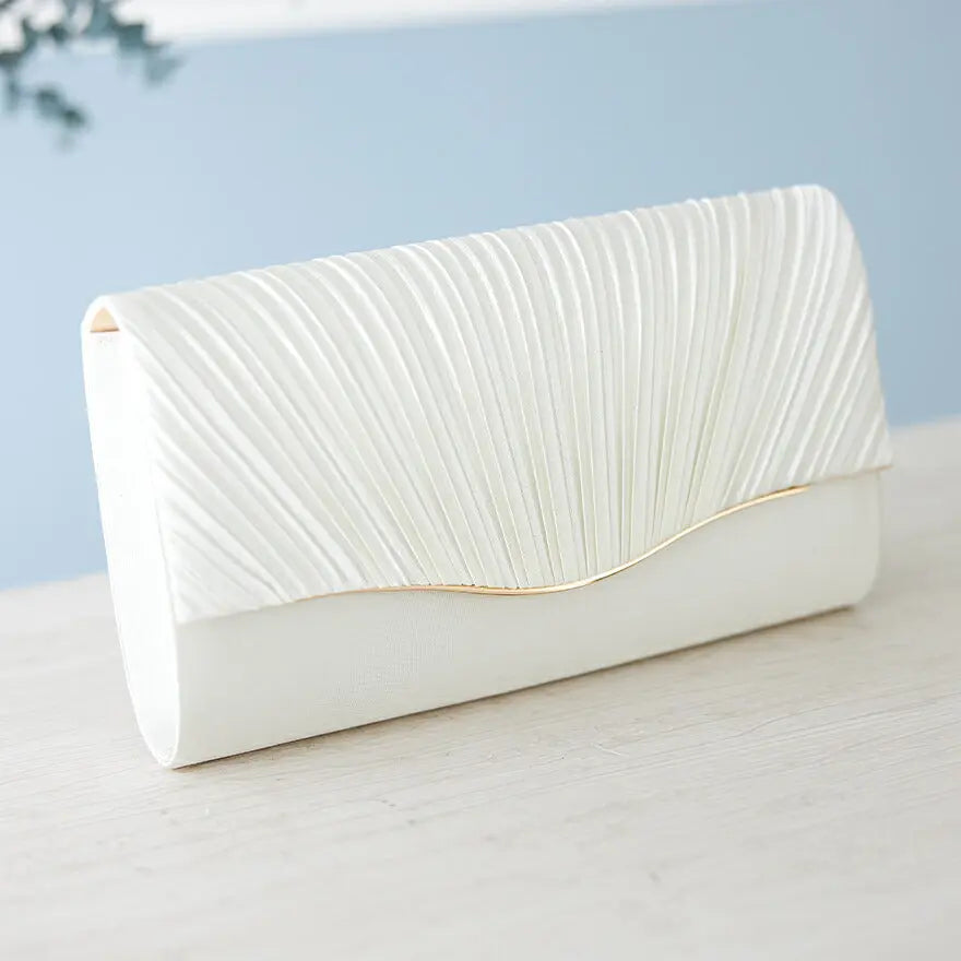 パーティーバッグ結婚式バッグお呼ばれ謝恩会二次会レディース秋冬ショルダー黒/ベージュ大きめサイズ