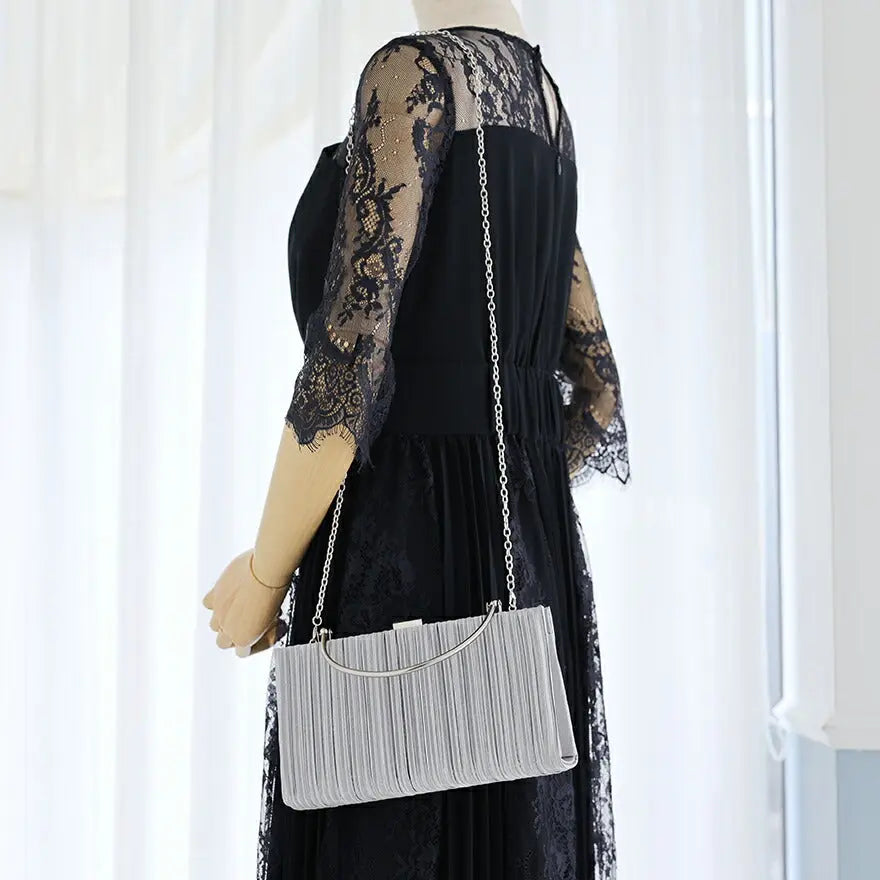 メタルハンドルプリーツパーティーバッグ 結婚式 バッグ パーティーバッグ レディース 秋冬 お呼ばれ/パーティ/サテン/プリーツ/ショルダー/2WAY