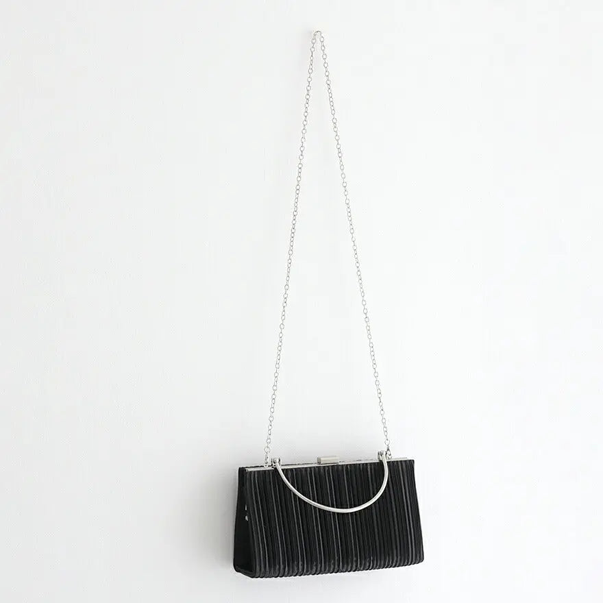 メタルハンドルプリーツパーティーバッグ 結婚式 バッグ パーティーバッグ レディース 秋冬 お呼ばれ/パーティ/サテン/プリーツ/ショルダー/2WAY