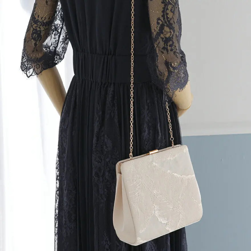 パーティーバッグ結婚式バッグレディース秋冬ビーズ刺しゅう/フェイクパール/ビーズ/スパンコール/コンパクト/2WAY小さめ