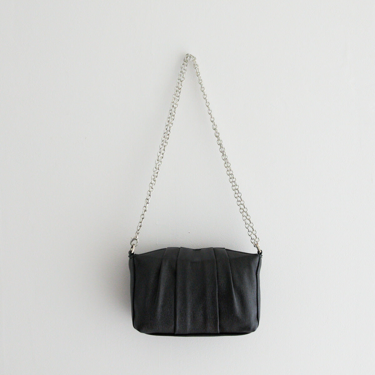 パーティーバッグ結婚式お呼ばれフォーマルバッグ2WAYショルダークラッチレディースシルバーベージュブラック小さめ上品披露宴二次会卒業式入学式謝恩会