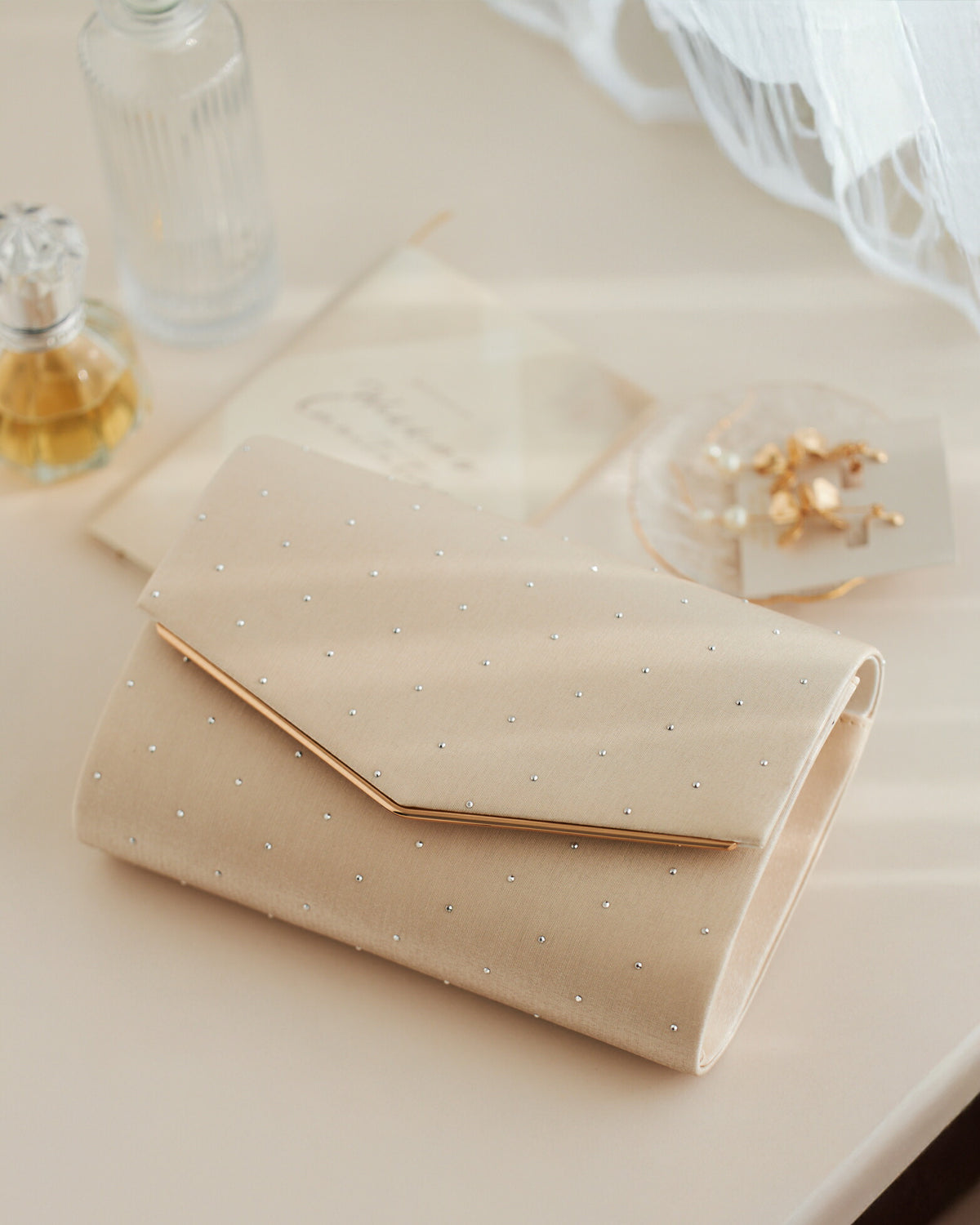 パーティーバッグ結婚式お呼ばれフォーマルバッグ2WAYショルダークラッチレディースシルバーベージュブラック小さめ上品披露宴二次会卒業式入学式謝恩会