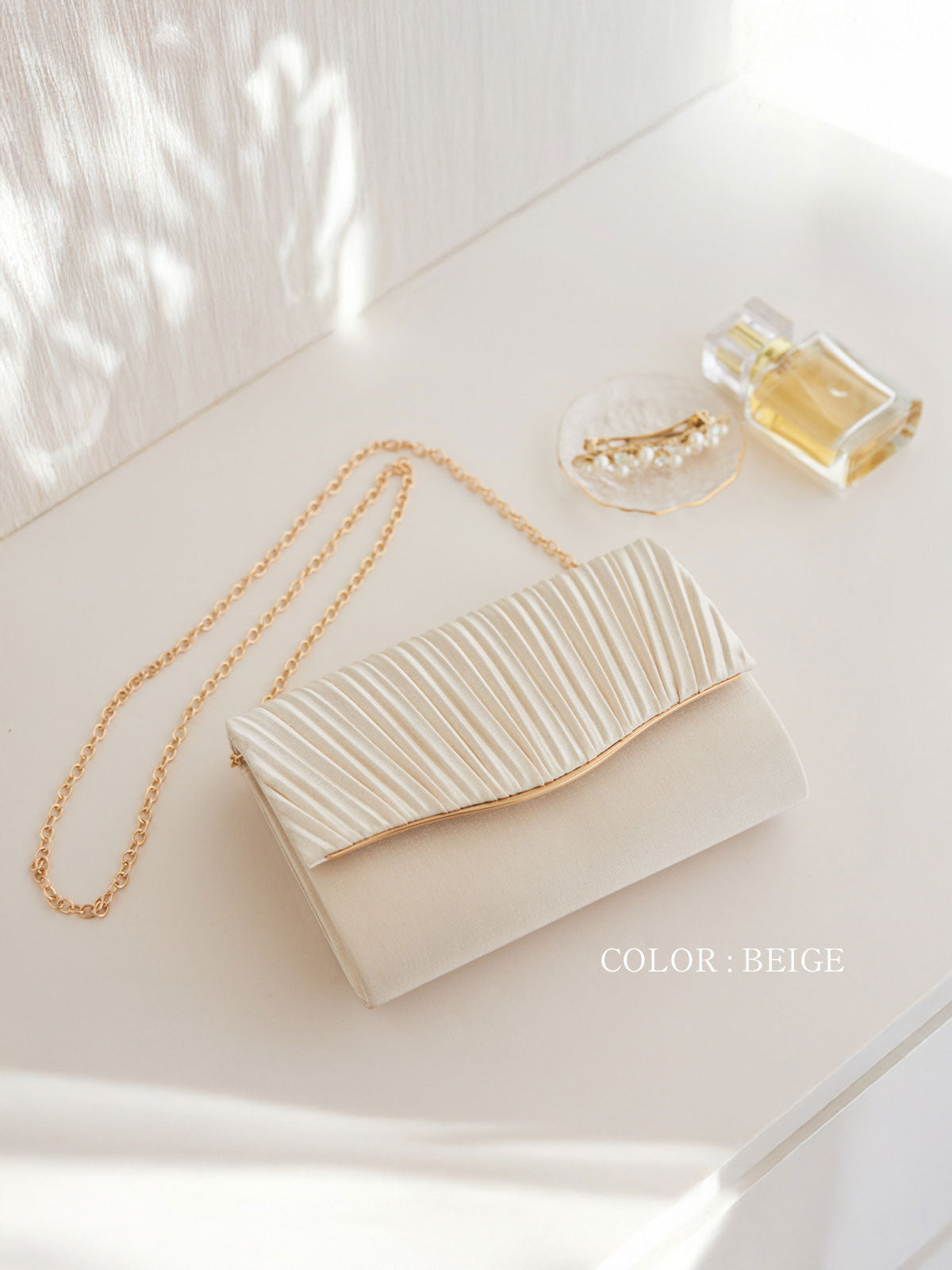 パーティーバッグ 結婚式 バッグ お呼ばれ 二次会 小さめ ハンドバッグ