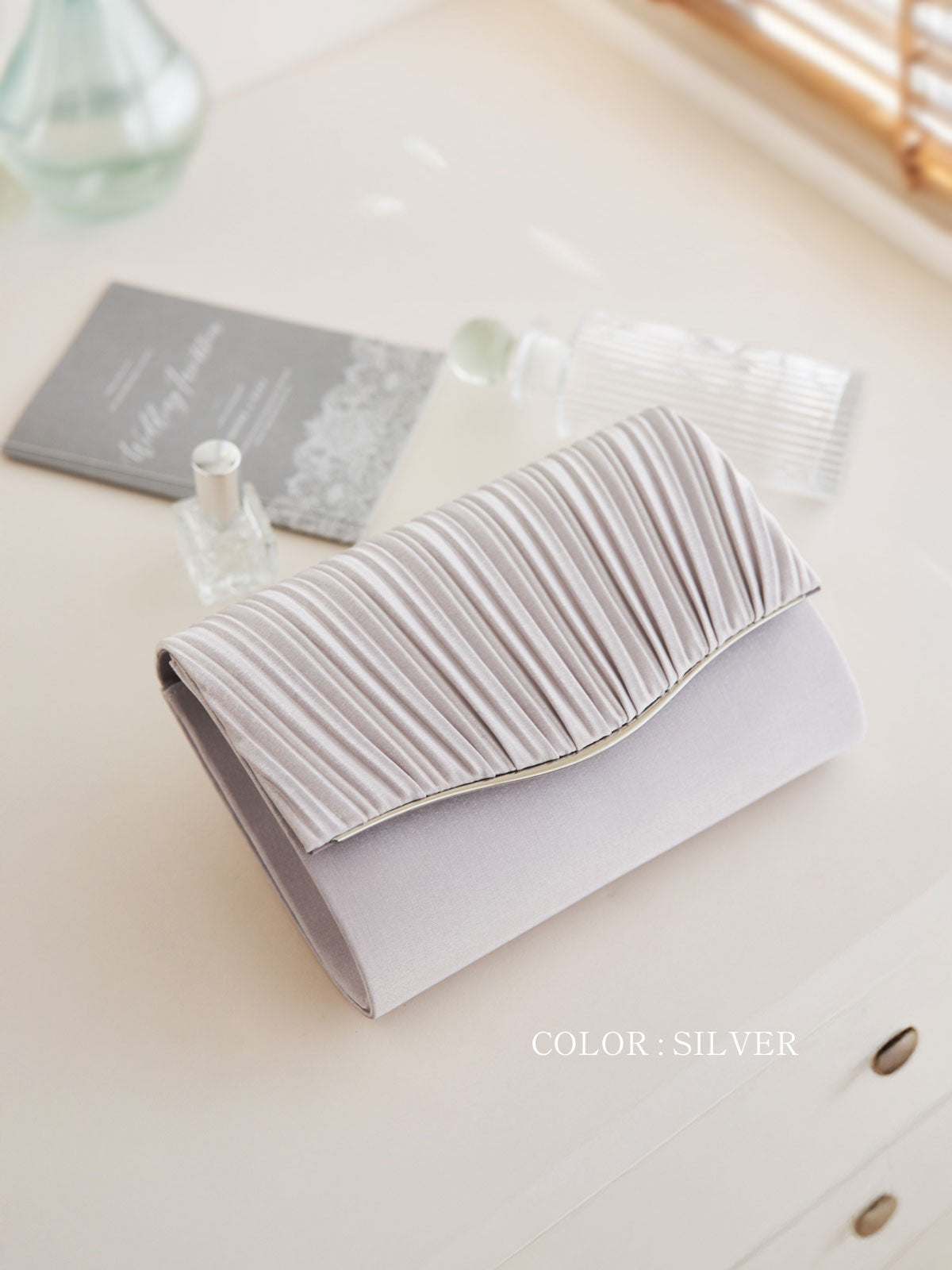 パーティーバッグ 結婚式 3WAY サテン クラッチバッグ ショルダーバッグ ハンドバッグ 小さめ お呼ばれ 二次会 謝恩会 コンセプトイメージ シルバー
