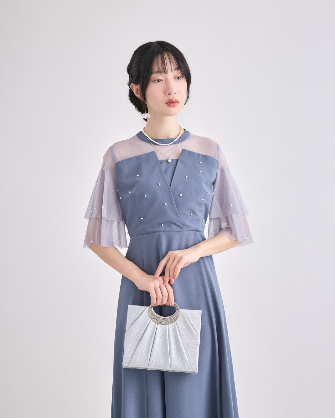 パーティーバッグ結婚式お呼ばれフォーマルバッグ2WAYショルダークラッチレディースシルバーベージュブラック小さめ上品披露宴二次会卒業式入学式謝恩会