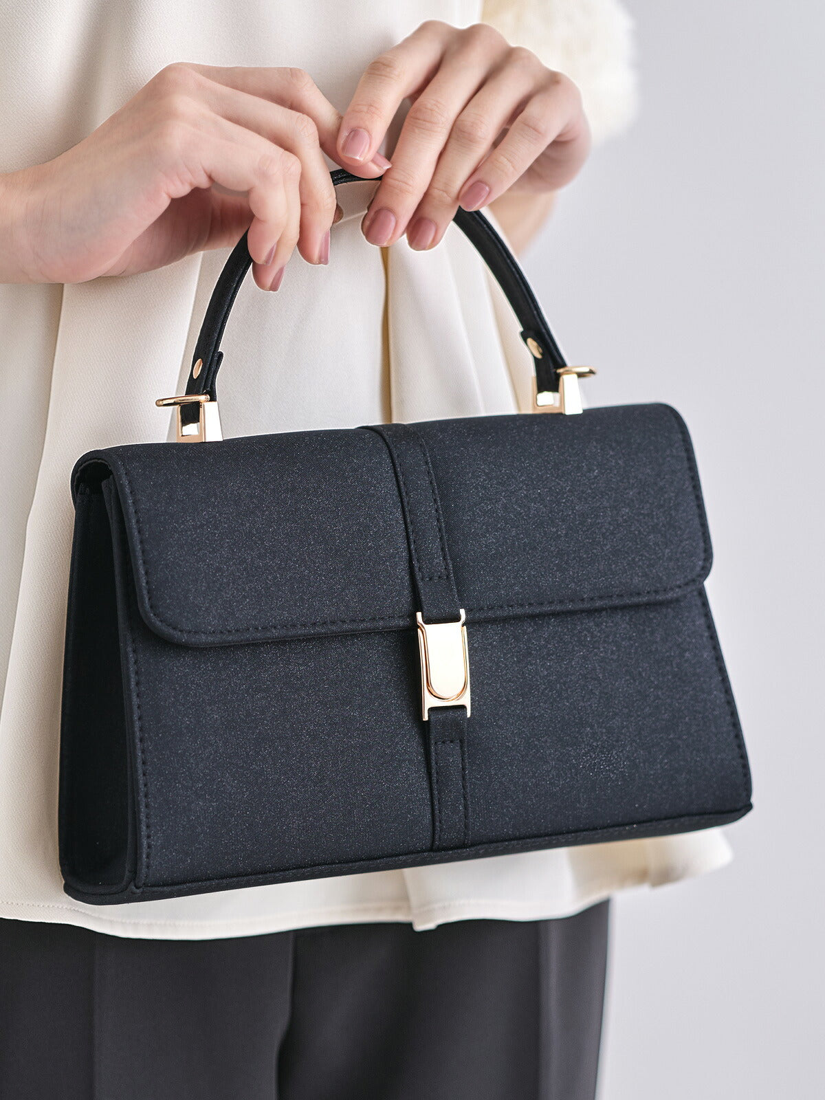 パーティーバッグ結婚式お呼ばれフォーマルバッグ2WAYショルダークラッチレディースシルバーベージュブラック小さめ上品披露宴二次会卒業式入学式謝恩会