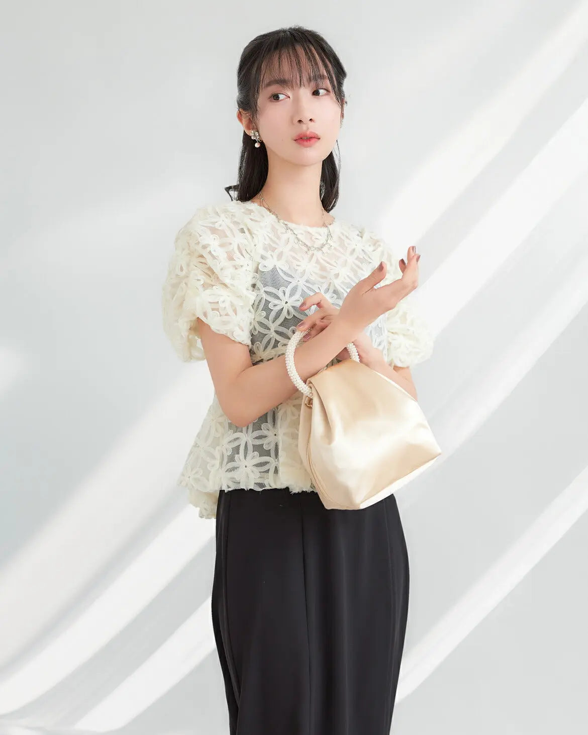 パーティーバッグ結婚式バッグレディース秋冬ビーズ刺しゅう/フェイクパール/ビーズ/スパンコール/コンパクト/2WAY小さめ