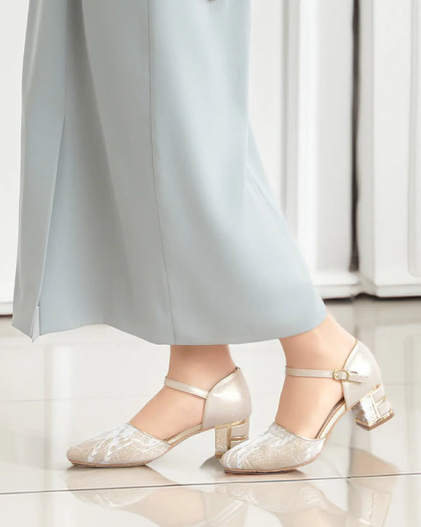 結婚式 パンプス お呼ばれ対応 疲れない ローヒール チャンキーヒール ストラップ付き レディース クッション入り 幅広対応